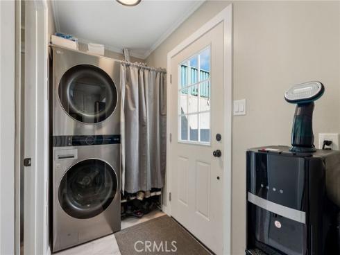 24 Surfside Avenue , Surfside, CA