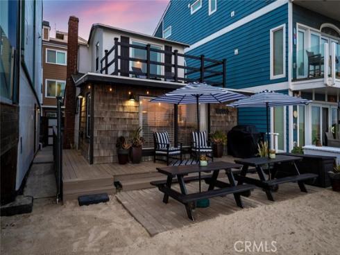27  A Surfside   Avenue, Surfside, CA