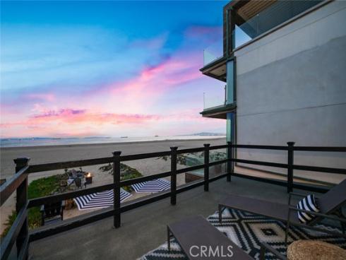 27  A Surfside   Avenue, Surfside, CA