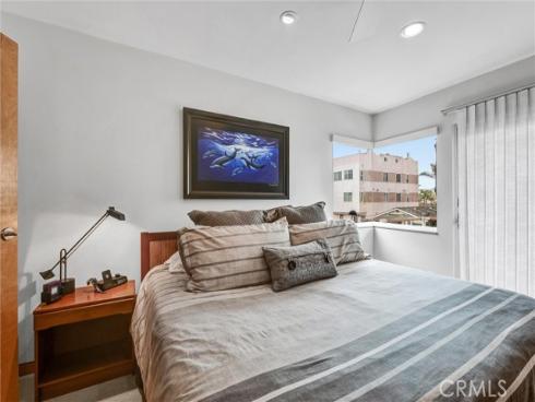 16745 Bayview B Drive, Sunset Beach, CA