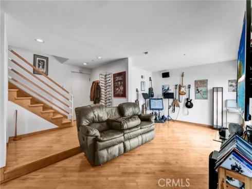 16745 Bayview B Drive, Sunset Beach, CA