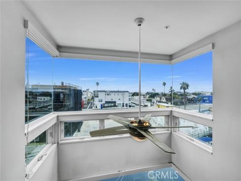 16745 Bayview B Drive, Sunset Beach, CA