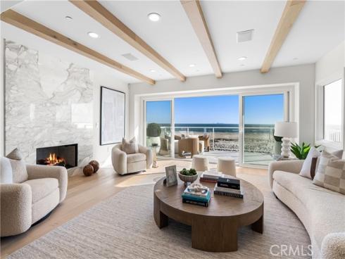 105 Surfside Avenue , Surfside, CA