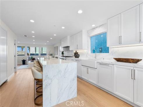 105 Surfside Avenue , Surfside, CA