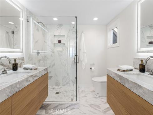 105 Surfside Avenue , Surfside, CA