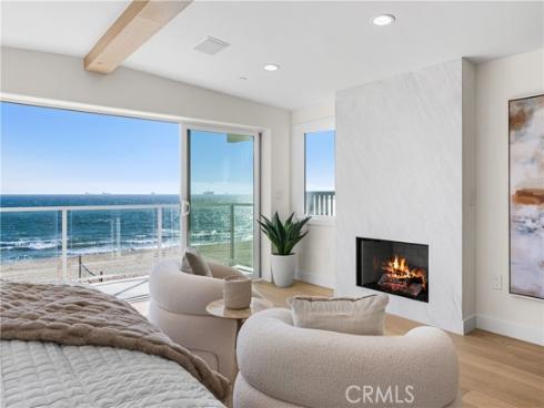 105 Surfside Avenue , Surfside, CA