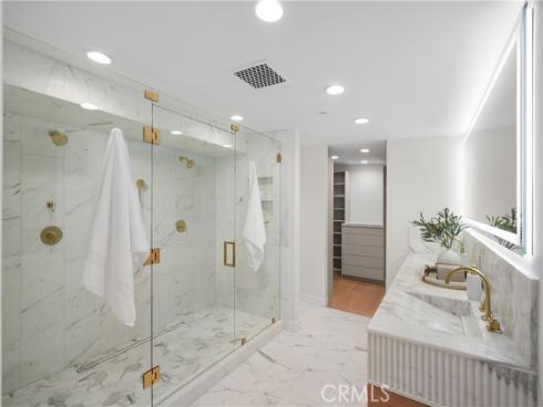 105 Surfside Avenue , Surfside, CA