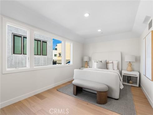 105 Surfside Avenue , Surfside, CA