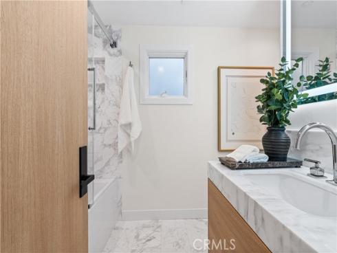 105 Surfside Avenue , Surfside, CA