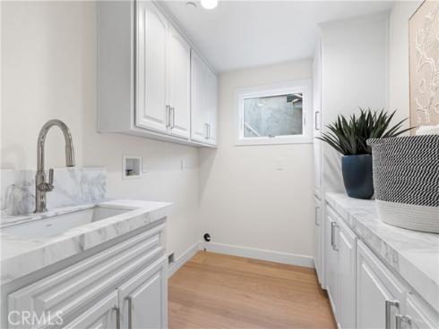 105 Surfside Avenue , Surfside, CA