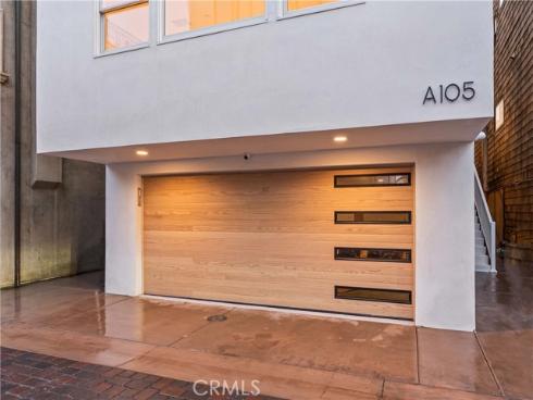 105 Surfside Avenue , Surfside, CA