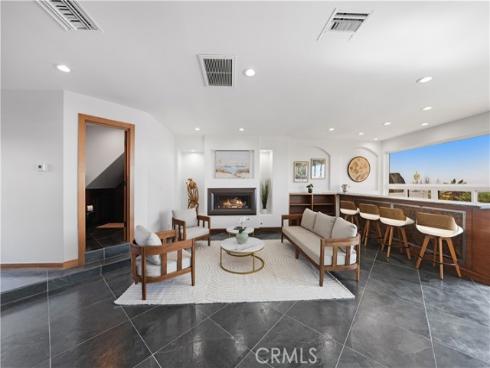 16601 S Pacific   Avenue, Sunset Beach, CA