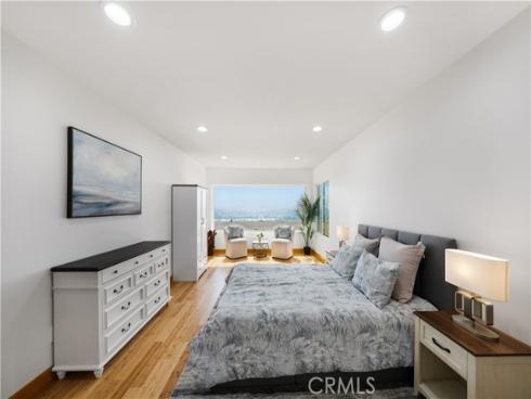 16601 S Pacific   Avenue, Sunset Beach, CA