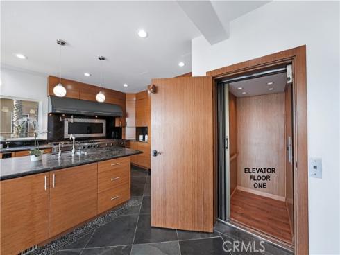 16601 S Pacific   Avenue, Sunset Beach, CA