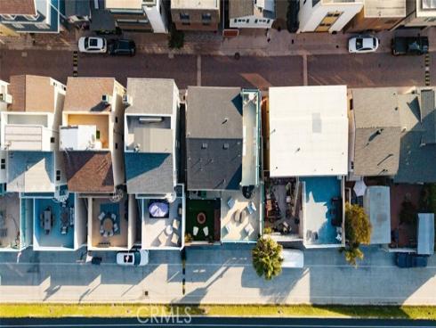 29  Surfside  B  Avenue, Surfside, CA