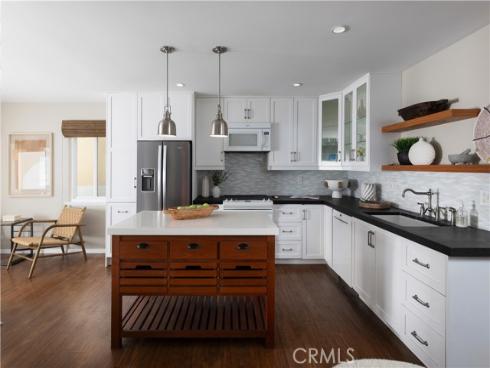 29  Surfside  B  Avenue, Surfside, CA