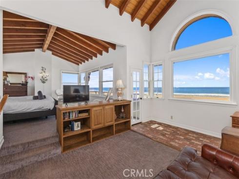 16935 S Pacific   Avenue, Sunset Beach, CA