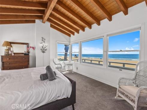 16935 S Pacific   Avenue, Sunset Beach, CA