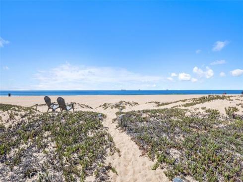 16935 S Pacific   Avenue, Sunset Beach, CA