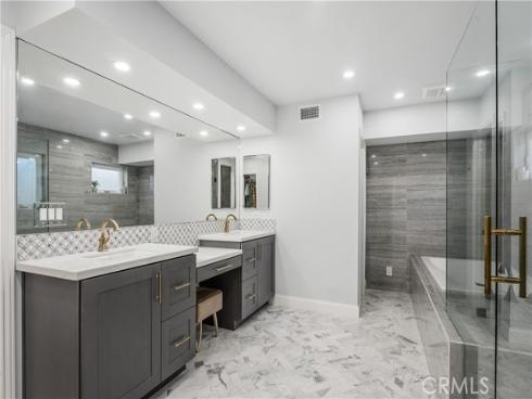 17081  5th  , Sunset Beach, CA