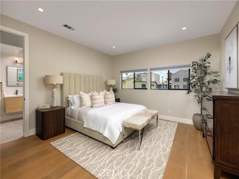 16459  24th  , Sunset Beach, CA