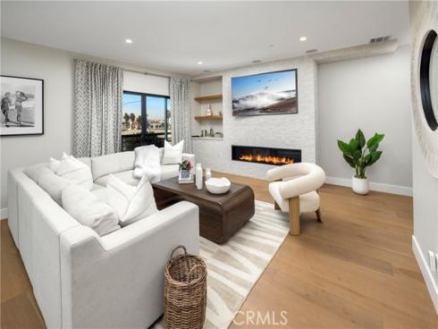 16459  24th  , Sunset Beach, CA