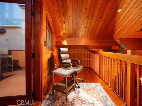 6  B Surfside  , Surfside, CA