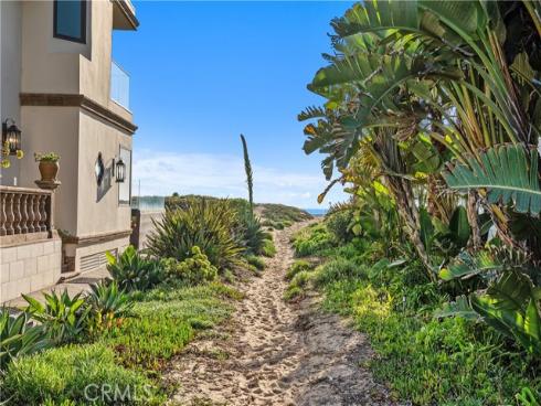 17081 5th , Sunset Beach, CA