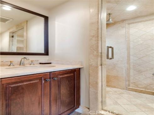 67 A Surfside Avenue, Surfside, CA