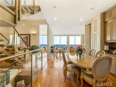 67 A Surfside Avenue, Surfside, CA