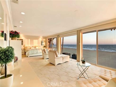 67 A Surfside Avenue, Surfside, CA