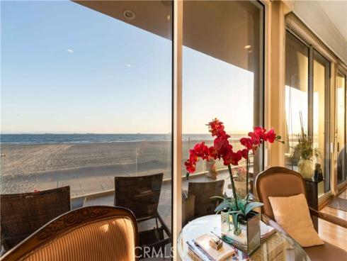 67 A Surfside Avenue, Surfside, CA