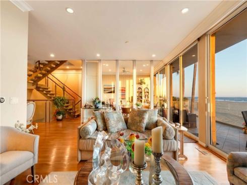 67 A Surfside Avenue, Surfside, CA