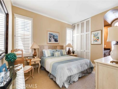 67 A Surfside Avenue, Surfside, CA