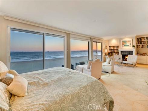 67 A Surfside Avenue, Surfside, CA