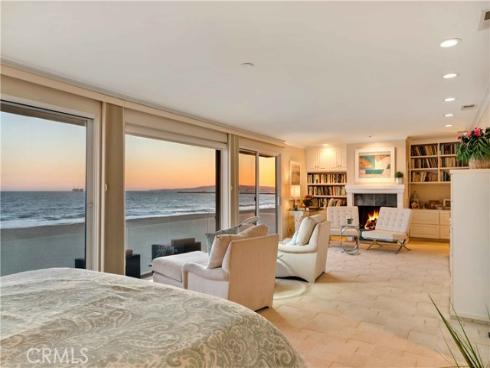 67 A Surfside Avenue, Surfside, CA