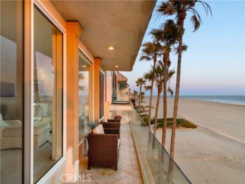 67 A Surfside Avenue, Surfside, CA