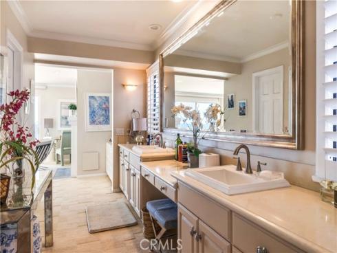 67 A Surfside Avenue, Surfside, CA