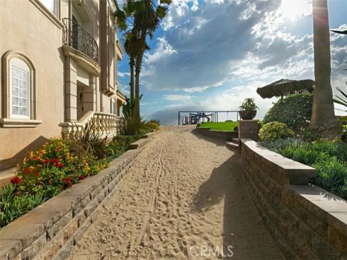67 A Surfside Avenue, Surfside, CA