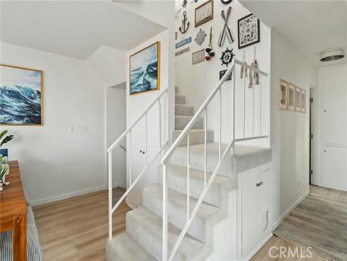 20 Pacific Avenue, Surfside, CA