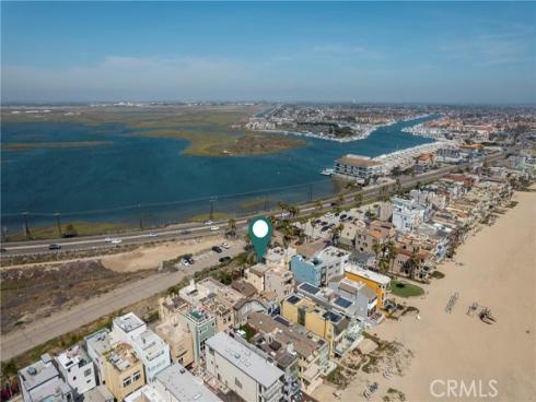 20 Pacific Avenue, Surfside, CA