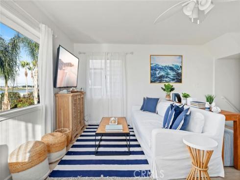 20 Pacific Avenue, Surfside, CA