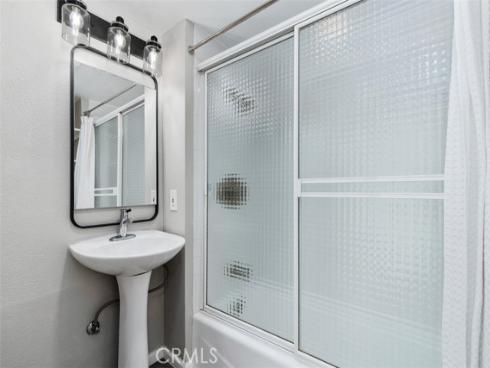 17111 S Pacific Avenue, Sunset Beach, CA