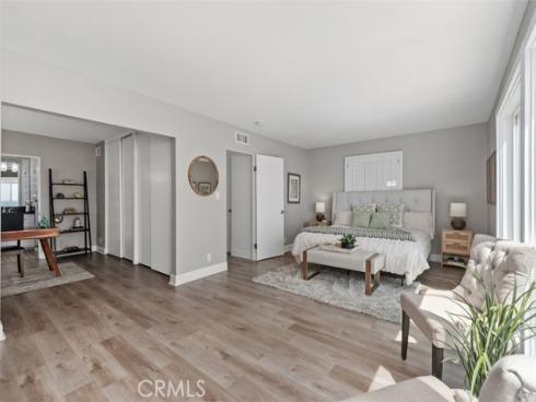 17111 S Pacific Avenue, Sunset Beach, CA
