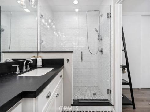 17111 S Pacific Avenue, Sunset Beach, CA