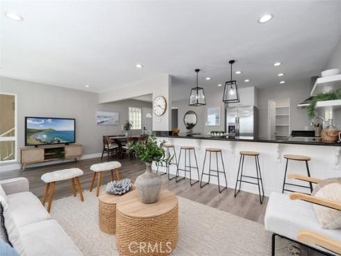 17111 S Pacific Avenue, Sunset Beach, CA