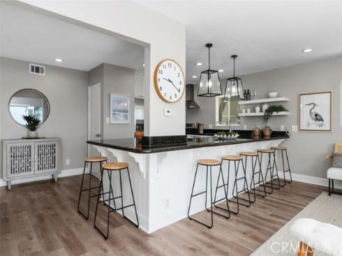 17111 S Pacific Avenue, Sunset Beach, CA