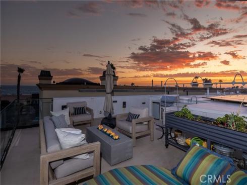 16461  24th  , Sunset Beach, CA