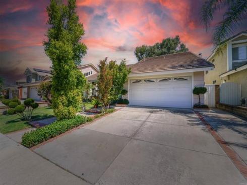 32211  Fall River   Road, Trabuco Canyon, CA