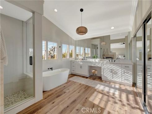 21811 Via Del Lago , Trabuco Canyon, CA